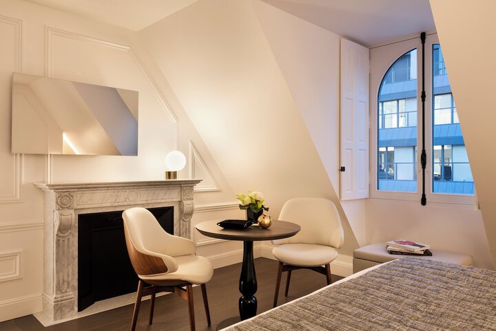 Room 21 of 50