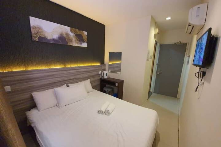 Room 8 of 29