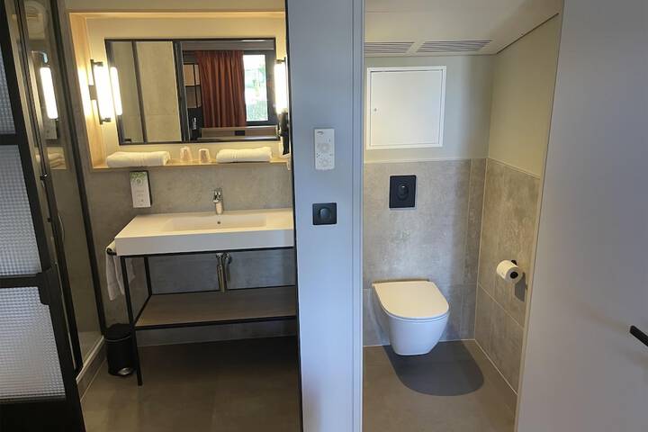 Room 20 of 50
