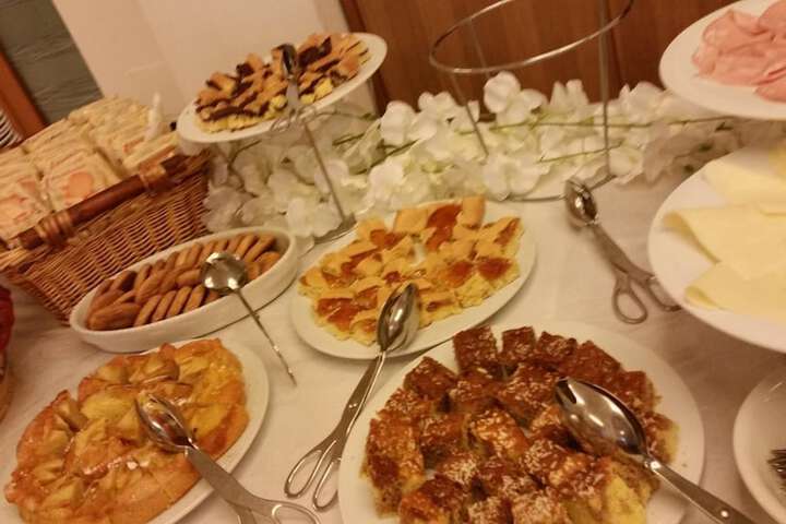 Dining 38 of 62