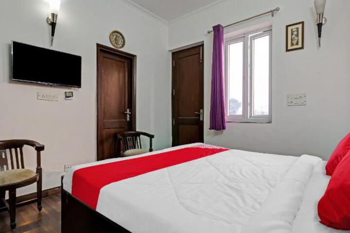 OYO Flagship 804855 Hotel Mountain Oak
