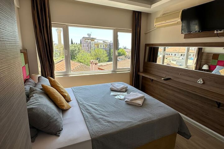 Room 15 of 61