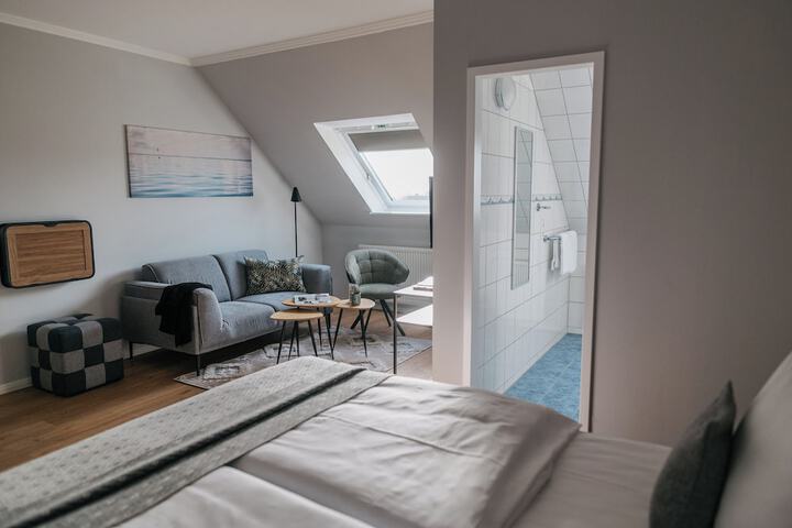 Room 14 of 56