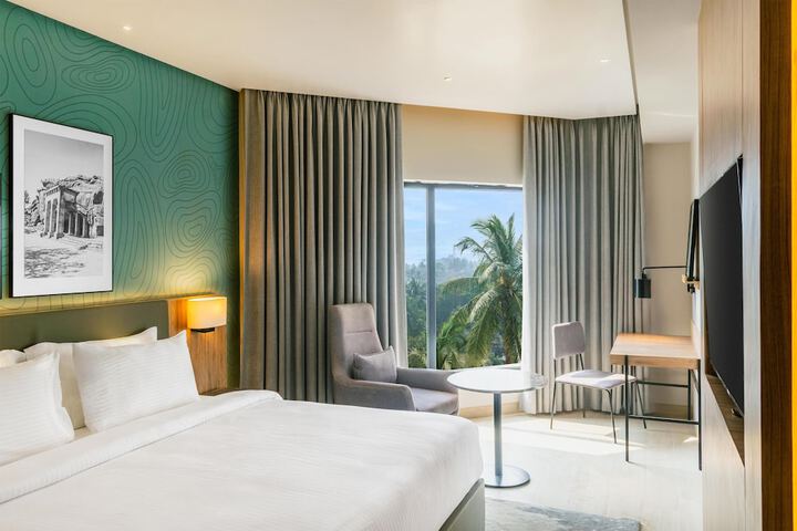 Room 5 of 22