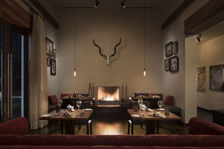 Dining 72 of 89