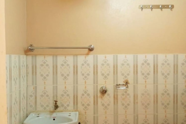 Room 12 of 19
