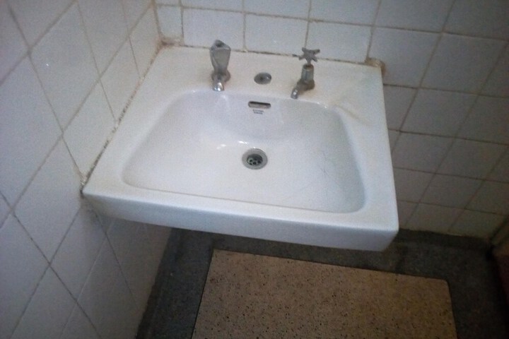 Room 20 of 29