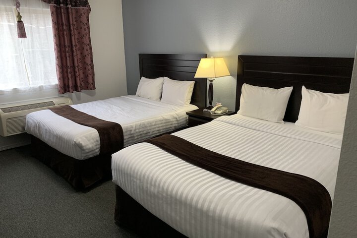 Room 4 of 15