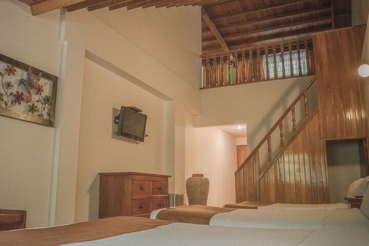 Room 5 of 132