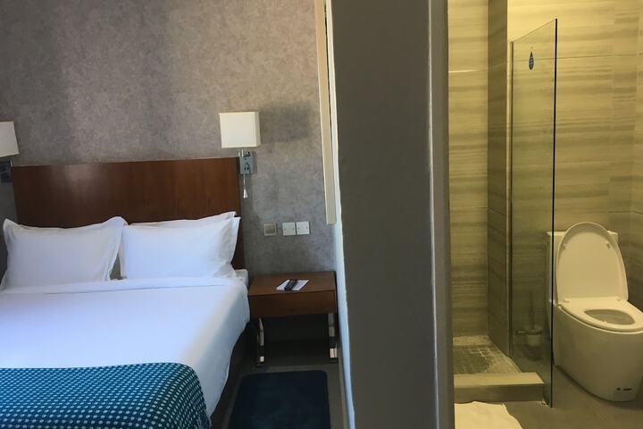 Room 8 of 49