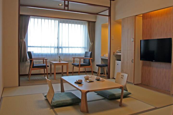 Room 5 of 31