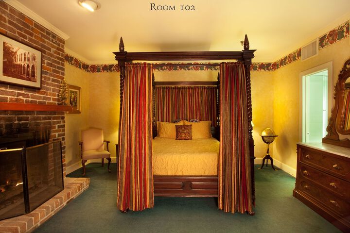 Room 50 of 170