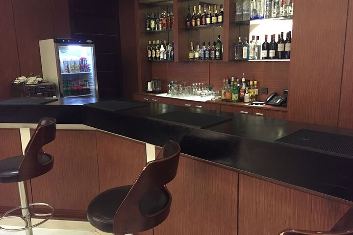 Lounge 48 of 60