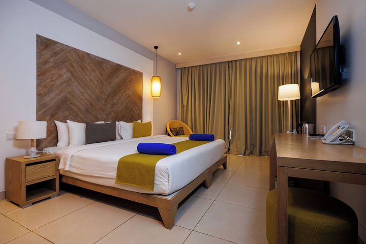 Room 7 of 27