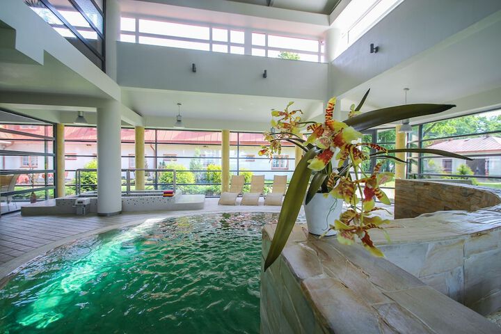 Pool 16 of 36