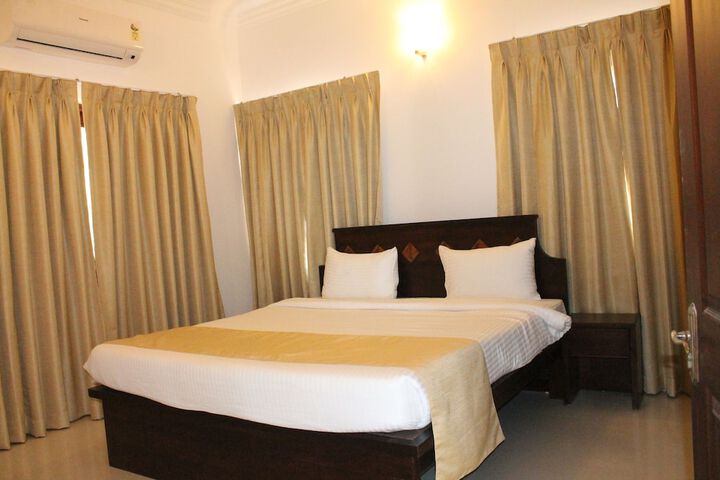 Room 2 of 41