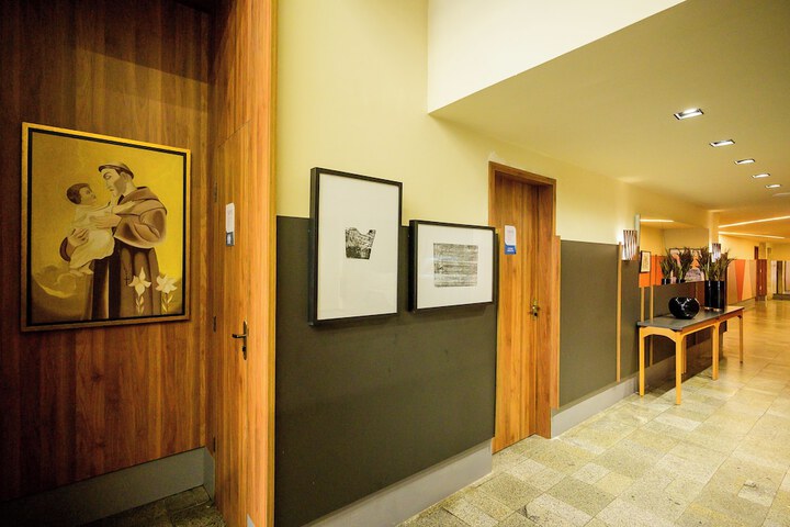 Hotel Interior 7 of 52
