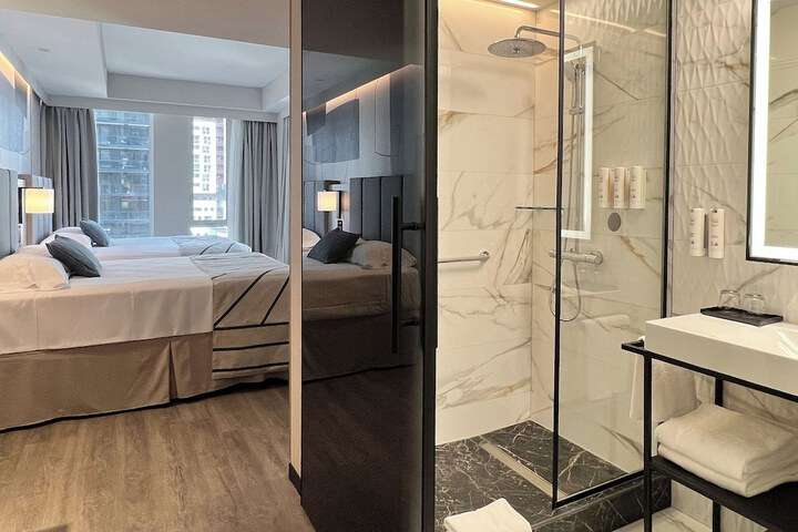 Room 22 of 30