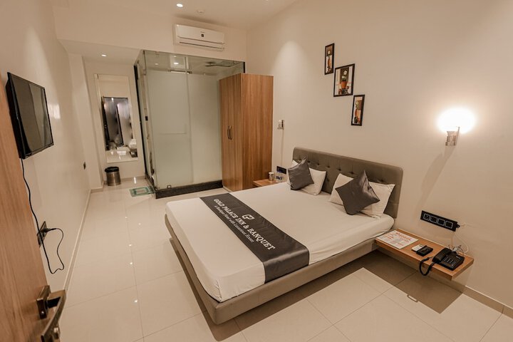 Room 20 of 37