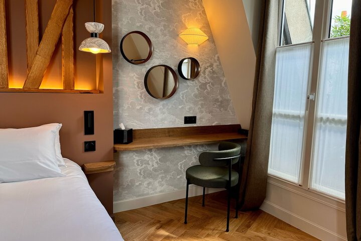 Room 40 of 82