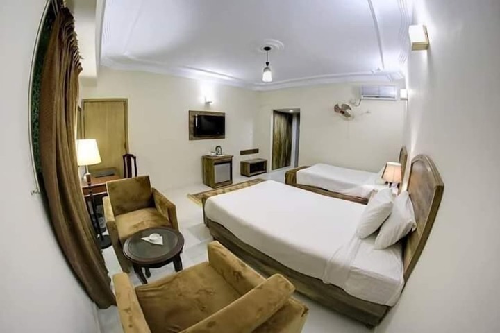 Room 15 of 17
