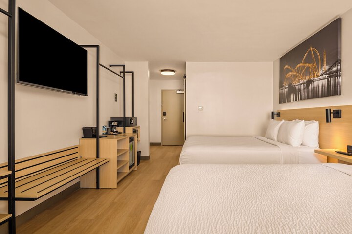 Room 21 of 45