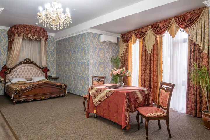 Room 22 of 63