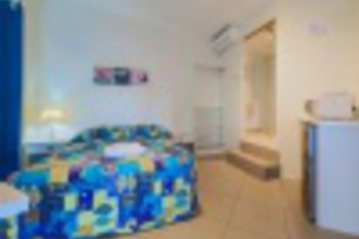 Room 16 of 156