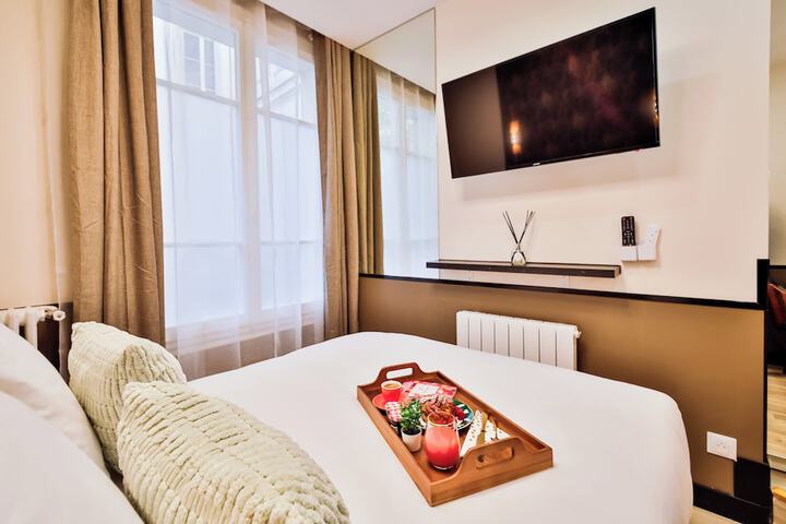 Room 21 of 52