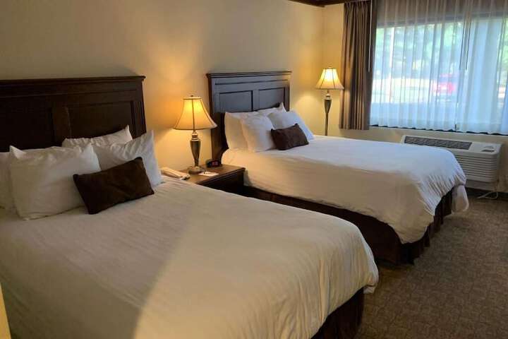 Basic 2 Double Beds (8 of 13)
