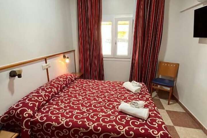 Room 3 of 11