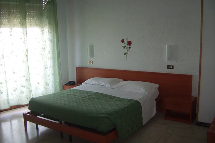 Room 13 of 54