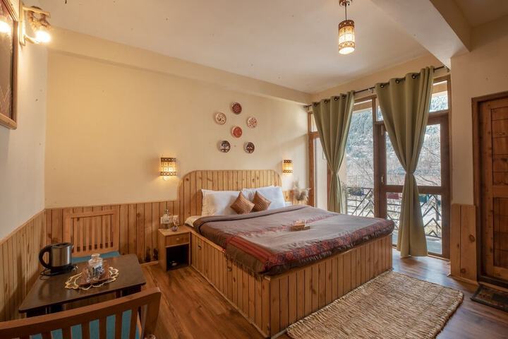 Room 2 of 21