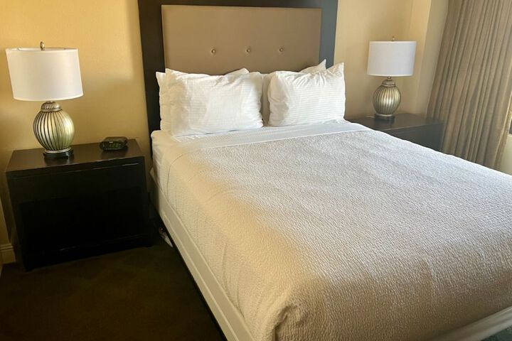 Room 12 of 112