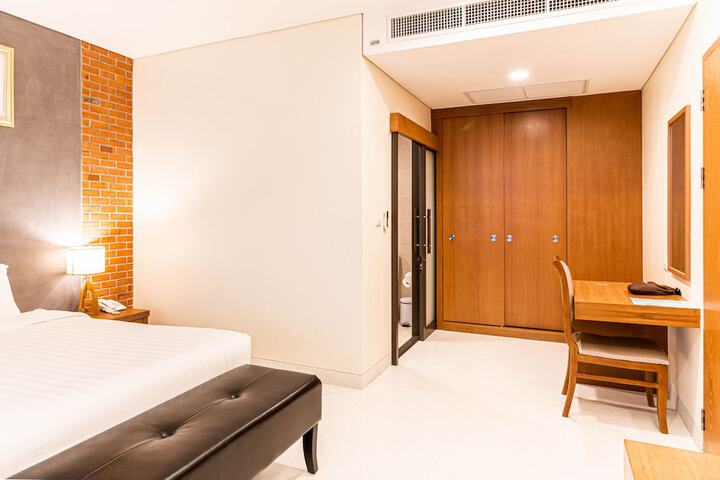 Room 36 of 70