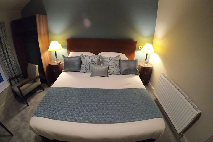 Room 2 of 12