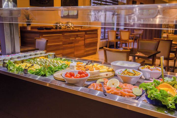 Dining 109 of 176
