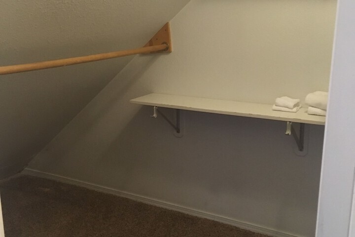 Room 3 of 81