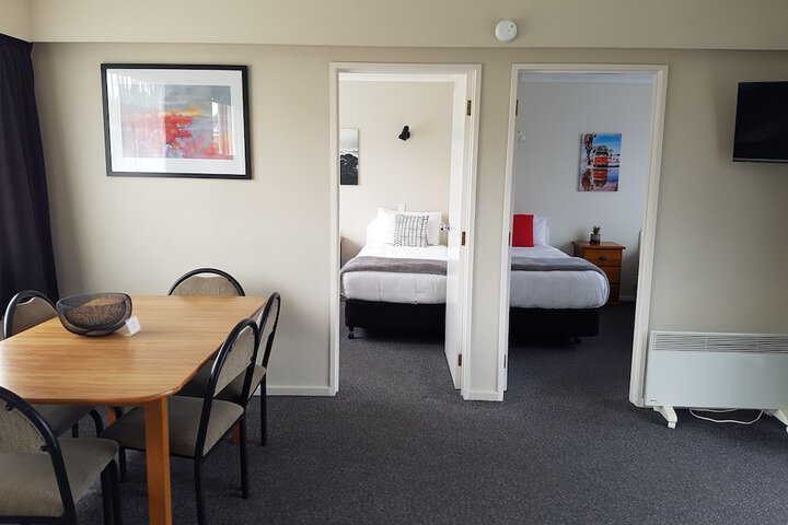 Room 13 of 28