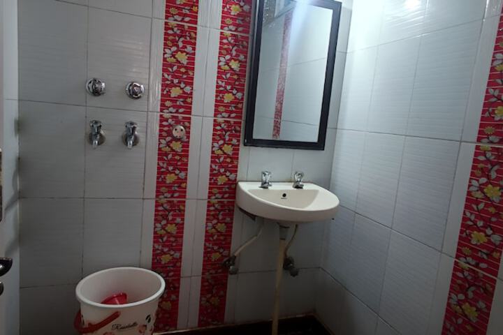 Room 50 of 69