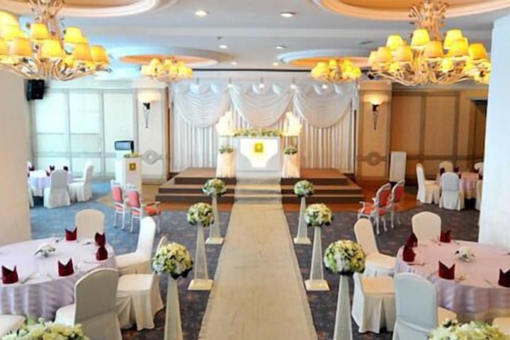 Wedding/Banquet 11 of 16