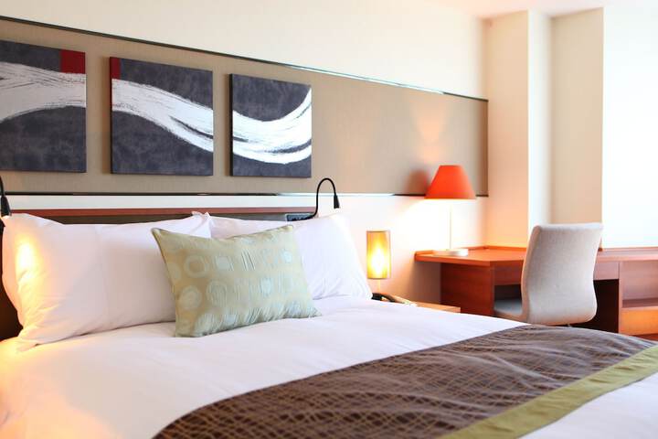 Room 10 of 57
