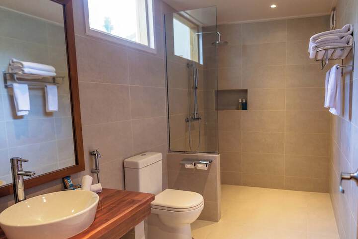 Room 14 of 130