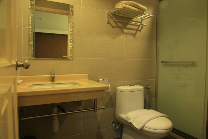 Room 22 of 26