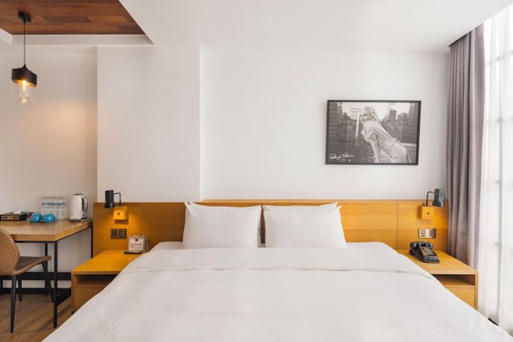 Room 55 of 151