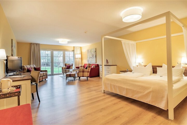 Room 4 of 34