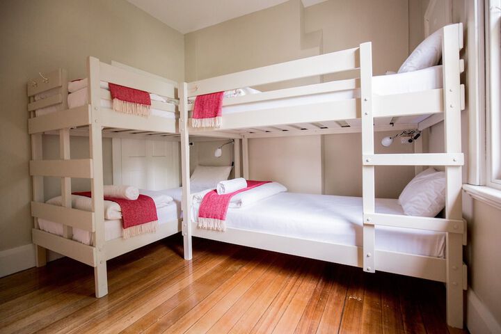 Room 6 of 29