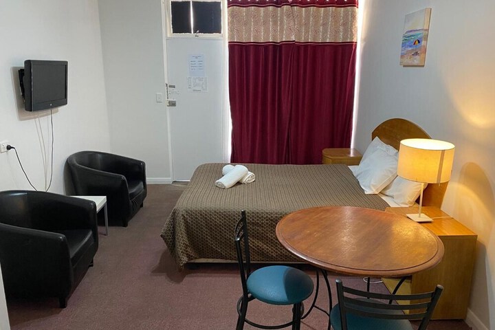 Room 17 of 52