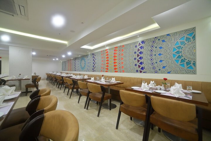 Dining 20 of 30