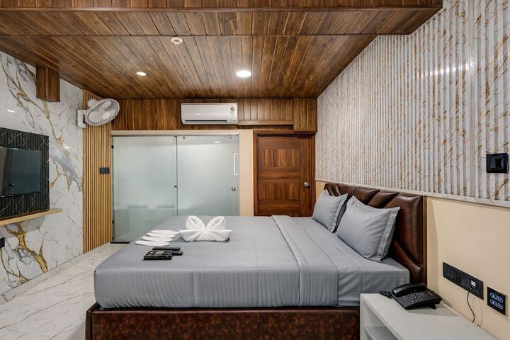 Room 14 of 35